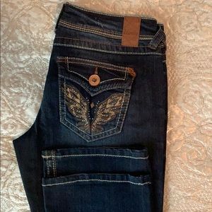 Premium VANITY Collection 28W / 33 L